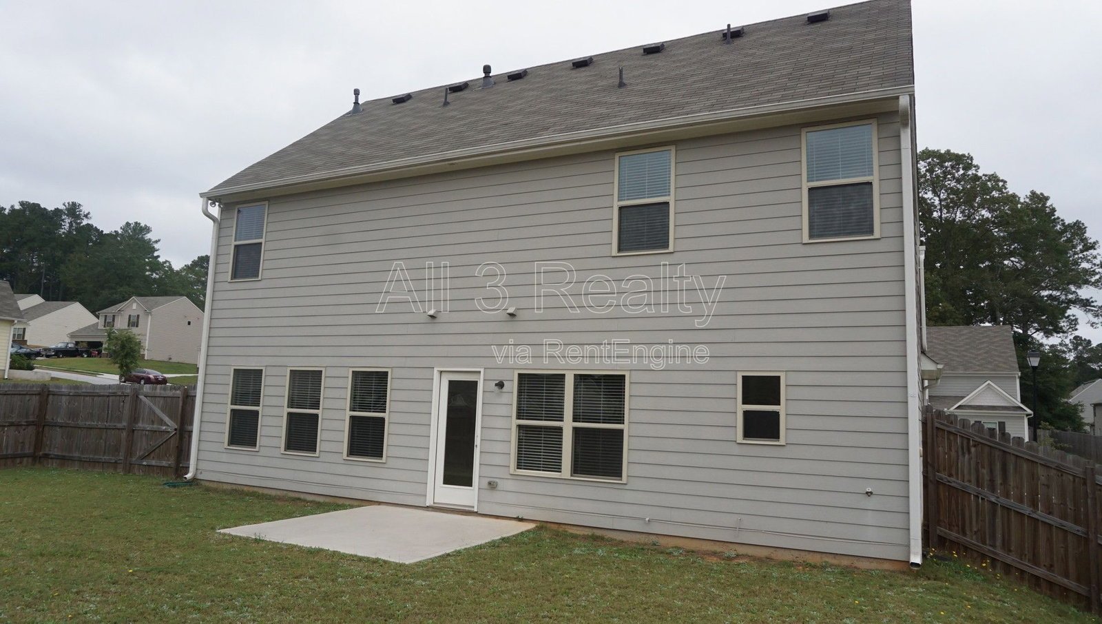 Spacious 4-bedroom, 2.5-bath home property image