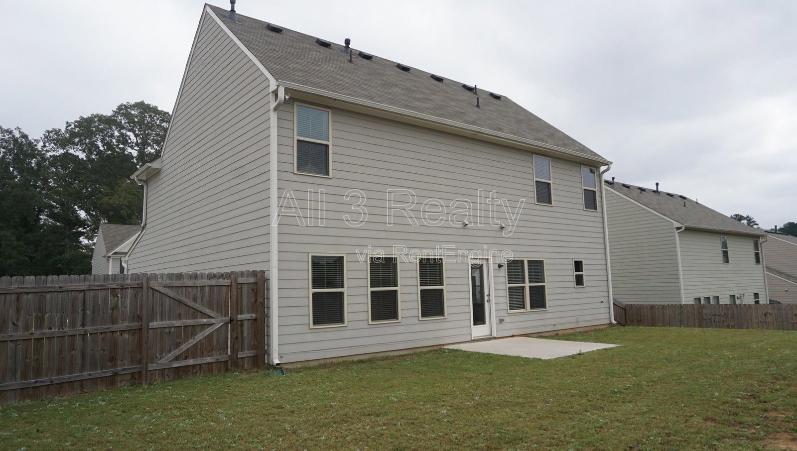 Spacious 4-bedroom, 2.5-bath home property image