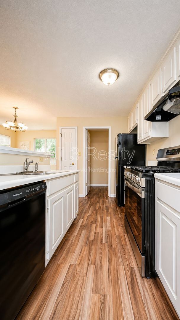 Comfortable Living in the Heart of Stockbridge property image
