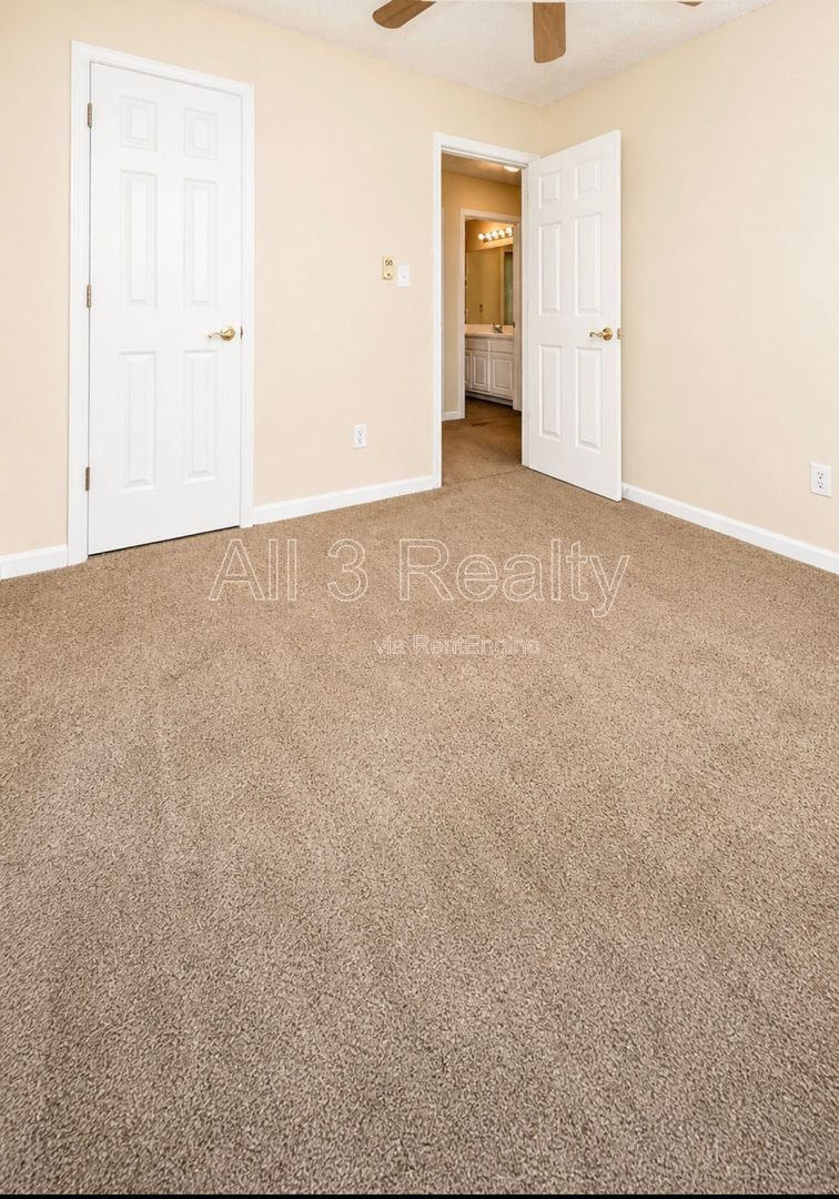 Comfortable Living in the Heart of Stockbridge property image