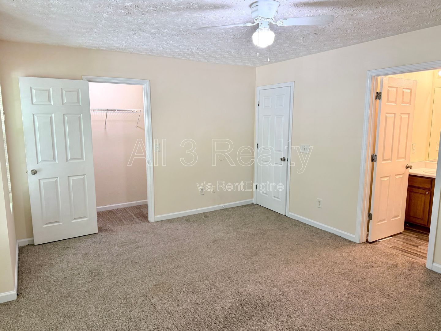 Adorable 3 Bedroom / 2.5 Bathroom Townhome in Hampton! property image