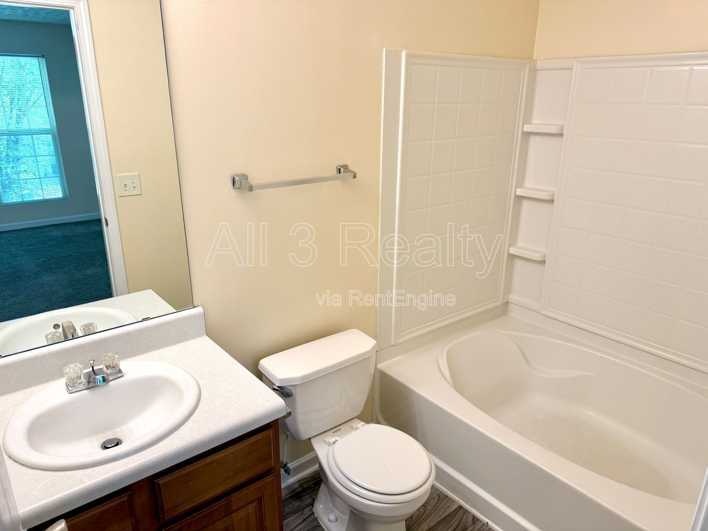 Adorable 3 Bedroom / 2.5 Bathroom Townhome in Hampton! property image