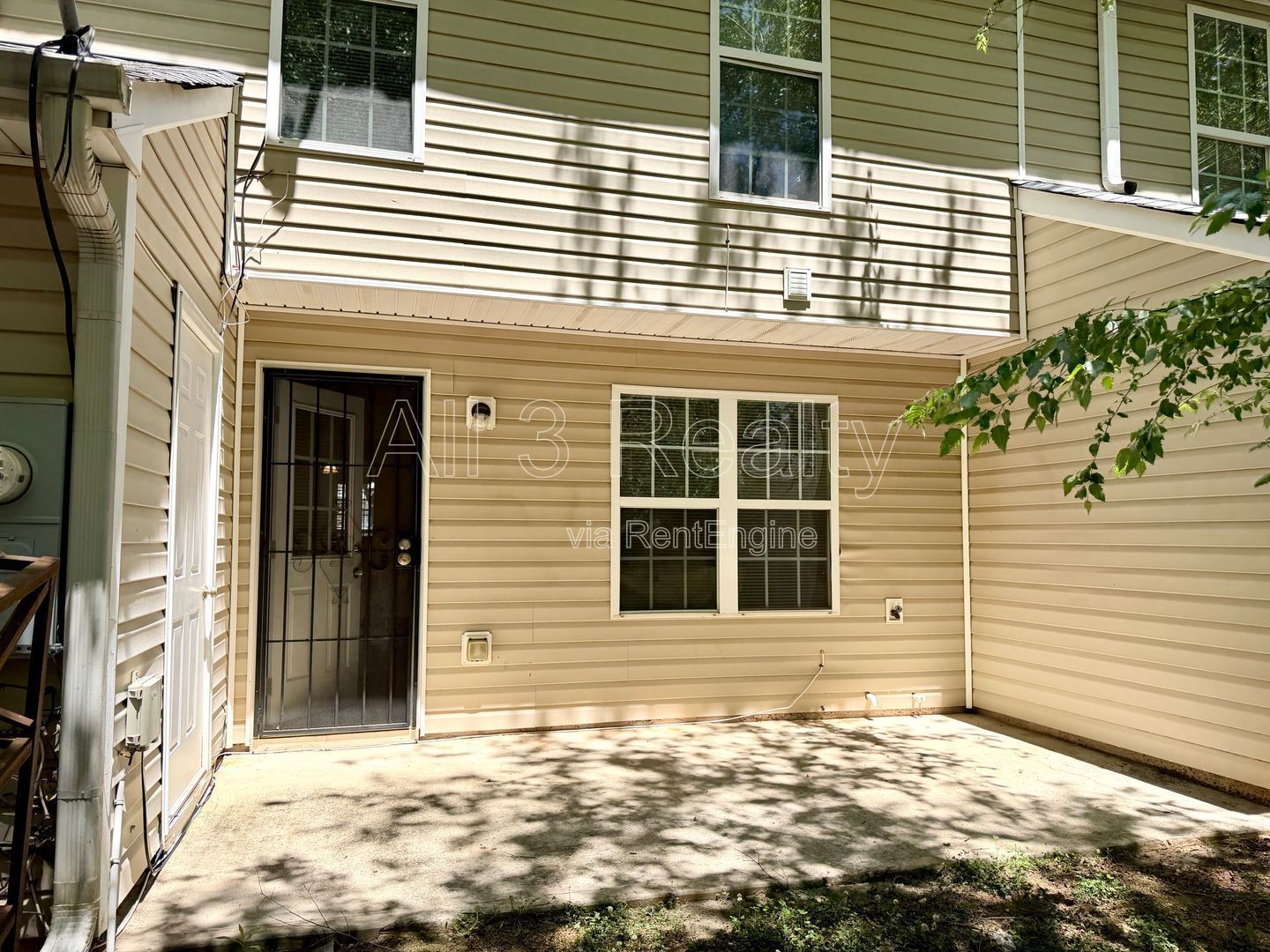 Adorable 3 Bedroom / 2.5 Bathroom Townhome in Hampton! property image