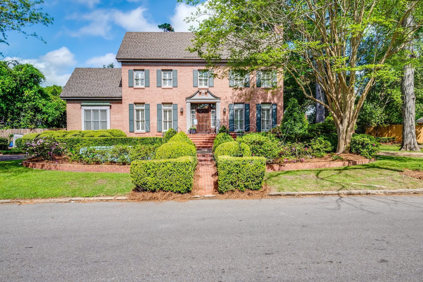 3-Bedroom Brick Home in Old Cloverdale with Luxury Finishes & Included Amenities property image