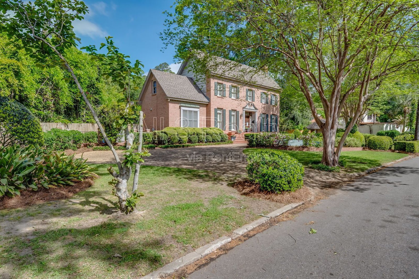 3-Bedroom Brick Home in Old Cloverdale with Luxury Finishes & Included Amenities property image