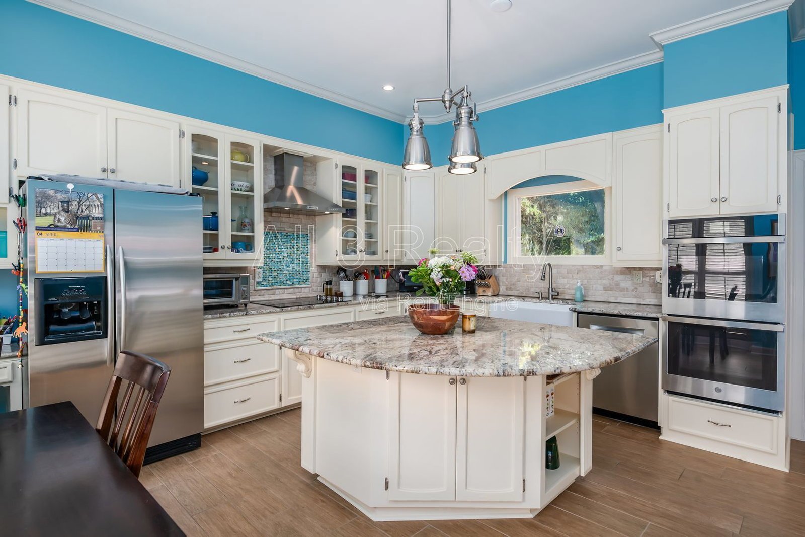 3-Bedroom Brick Home in Old Cloverdale with Luxury Finishes & Included Amenities property image