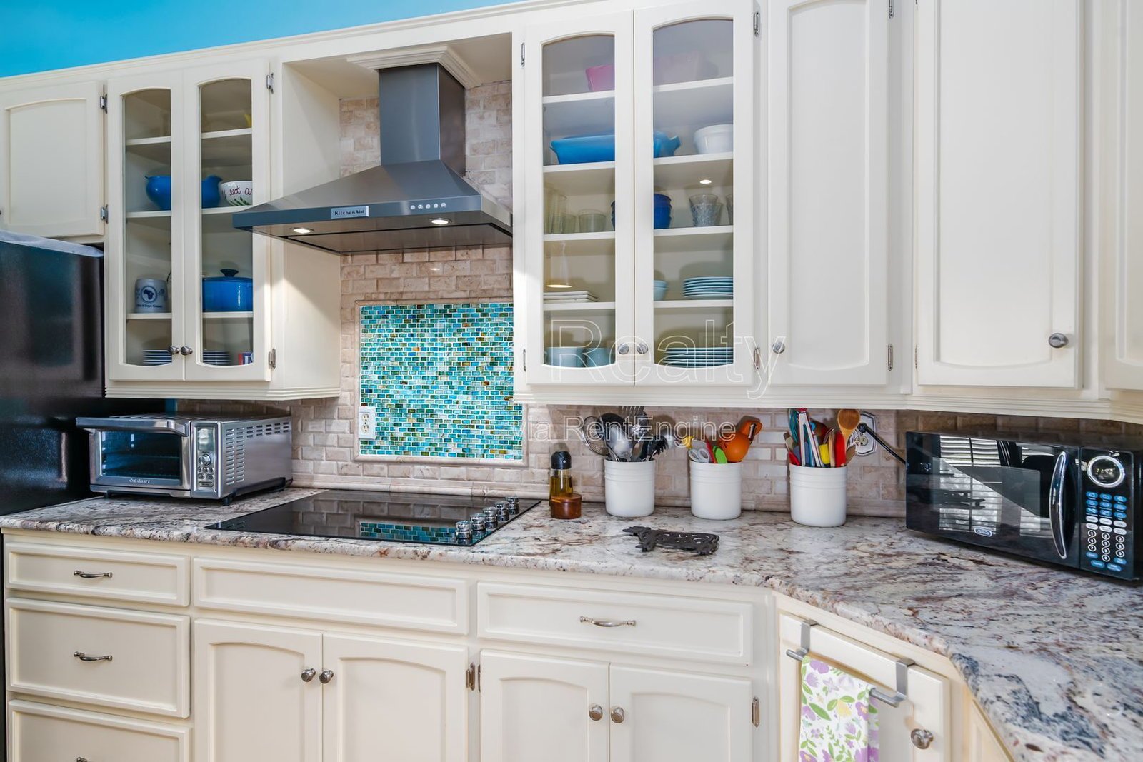 3-Bedroom Brick Home in Old Cloverdale with Luxury Finishes & Included Amenities property image