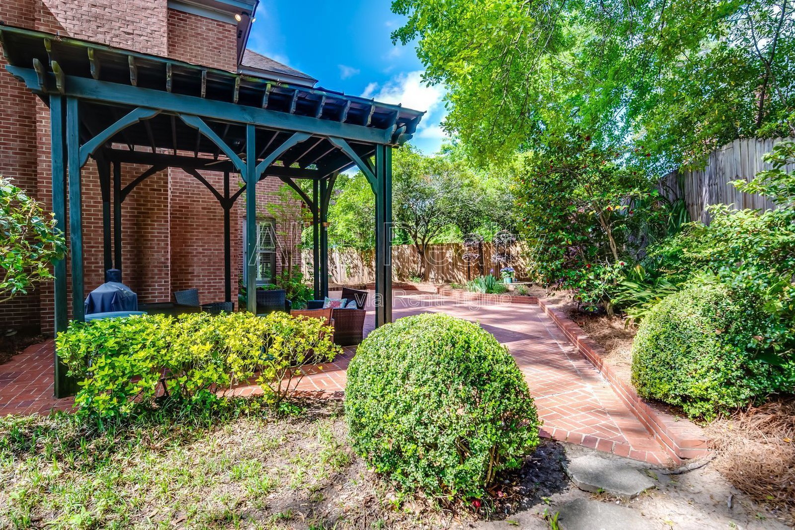 3-Bedroom Brick Home in Old Cloverdale with Luxury Finishes & Included Amenities property image