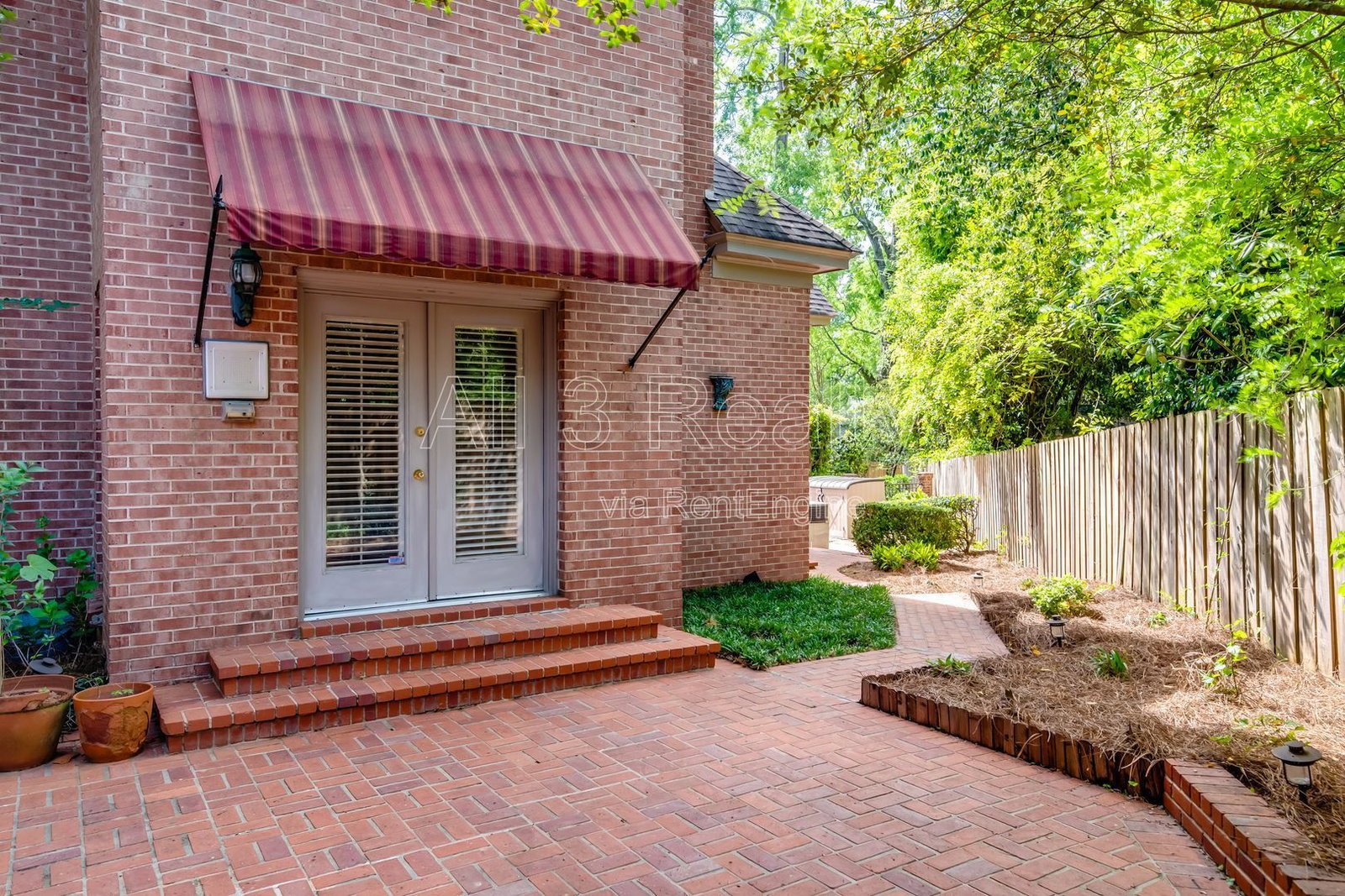 3-Bedroom Brick Home in Old Cloverdale with Luxury Finishes & Included Amenities property image
