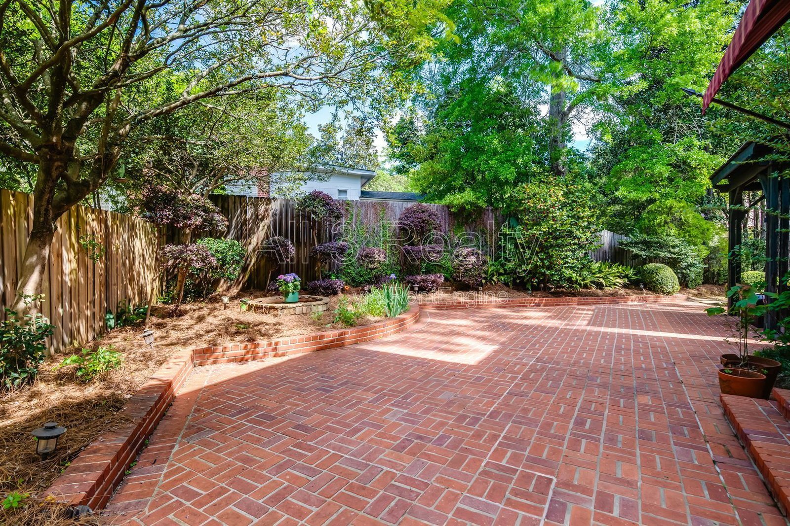 3-Bedroom Brick Home in Old Cloverdale with Luxury Finishes & Included Amenities property image