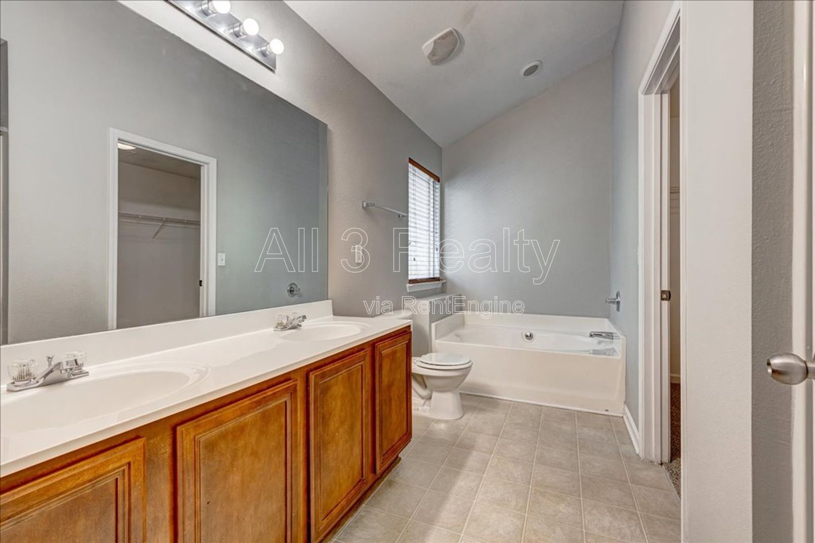 Welcome to this spacious 4-bedroom, 3.5-bath home in Conyers, GA. property image
