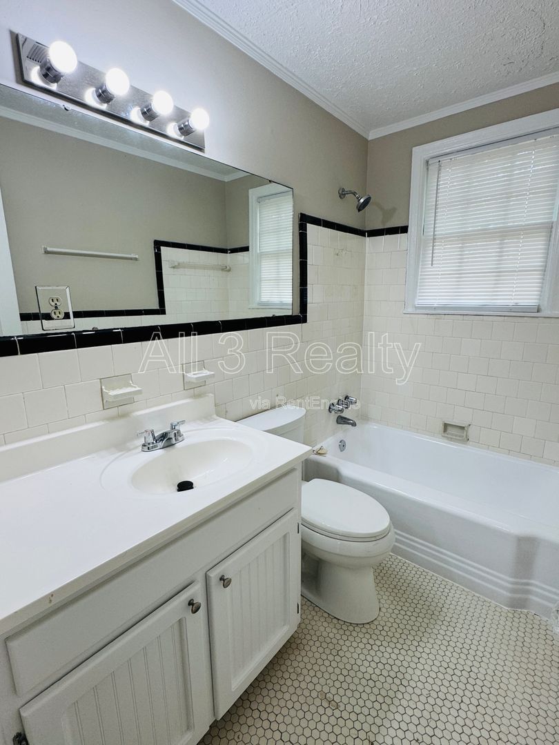 Bungalow Cutie !! property image