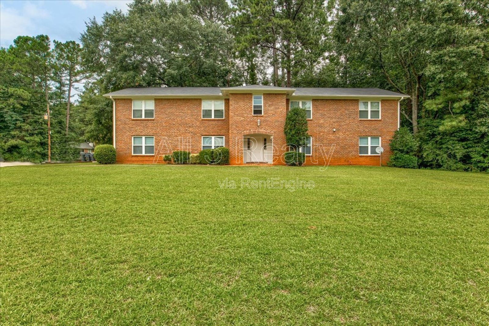 Discover this well-maintained 2-bedroom, 1-bath home in Stockbridge, GA. property image