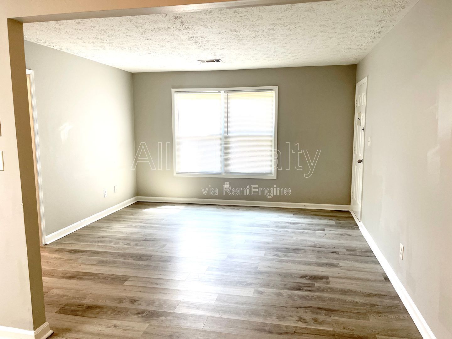 Discover this well-maintained 2-bedroom, 1-bath home in Stockbridge, GA. property image