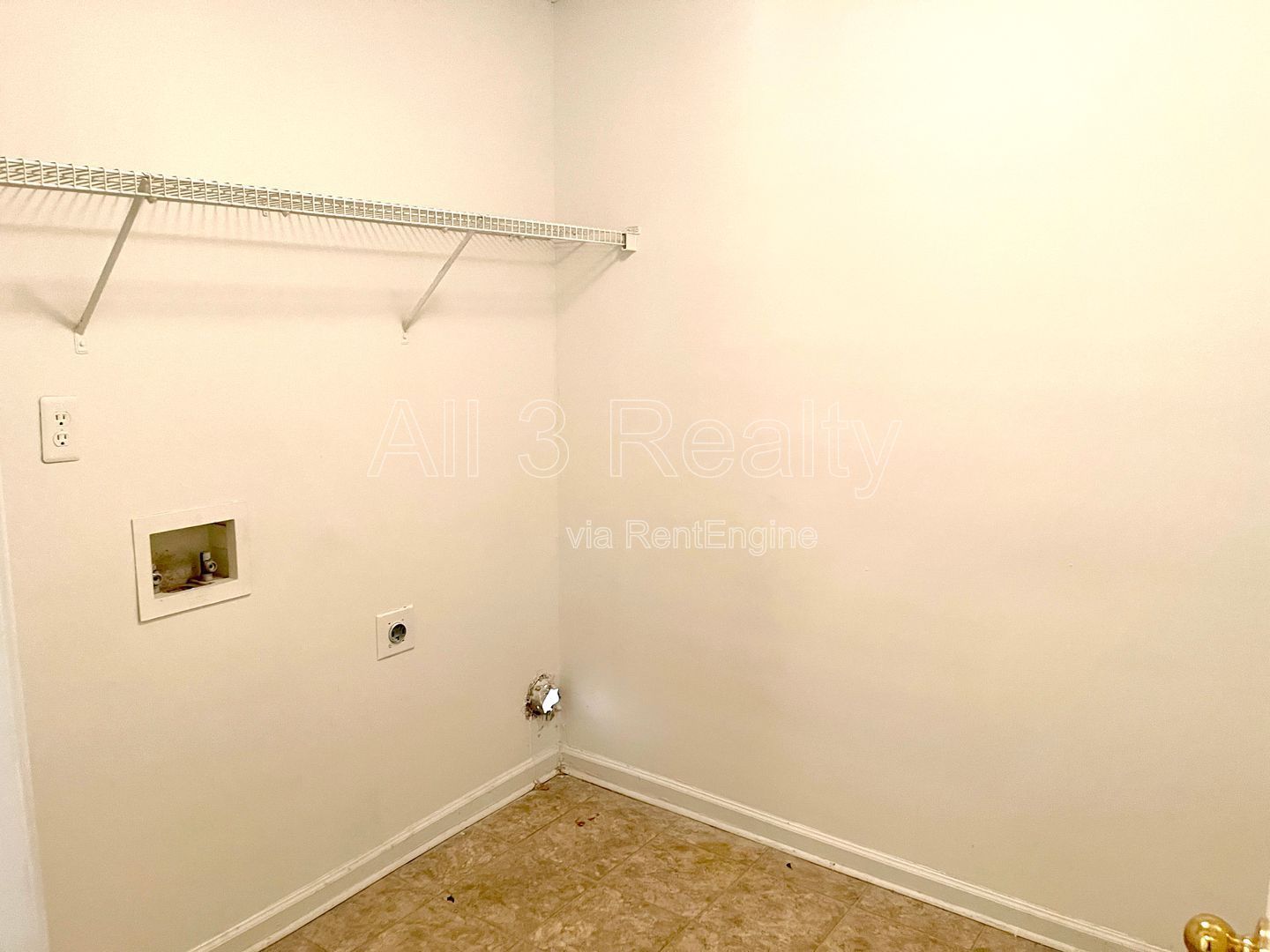 Welcome to this charming 4-bedroom, 2.5-bathroom home in Palmetto, GA. property image