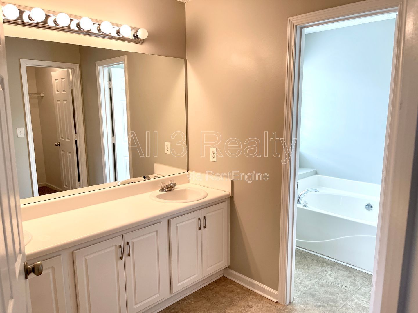 Welcome to this charming 4-bedroom, 2.5-bathroom home in Palmetto, GA. property image