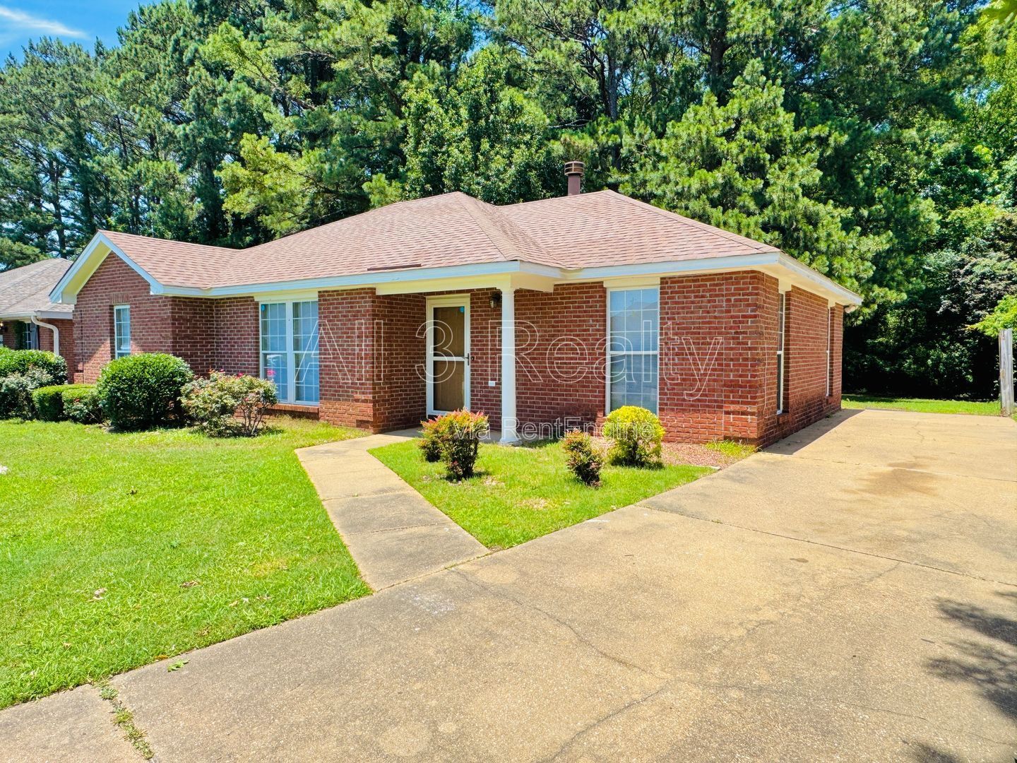 Elegant Brick Beauty with Fireplace & Covered Porch property image