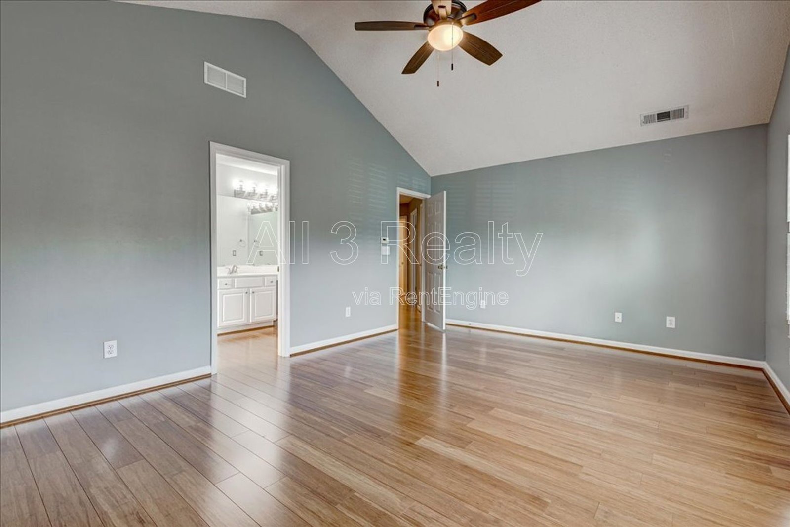 Introducing a stunning 3-bedroom, 2.5-bathroom home in the heart of Atlanta, GA. property image