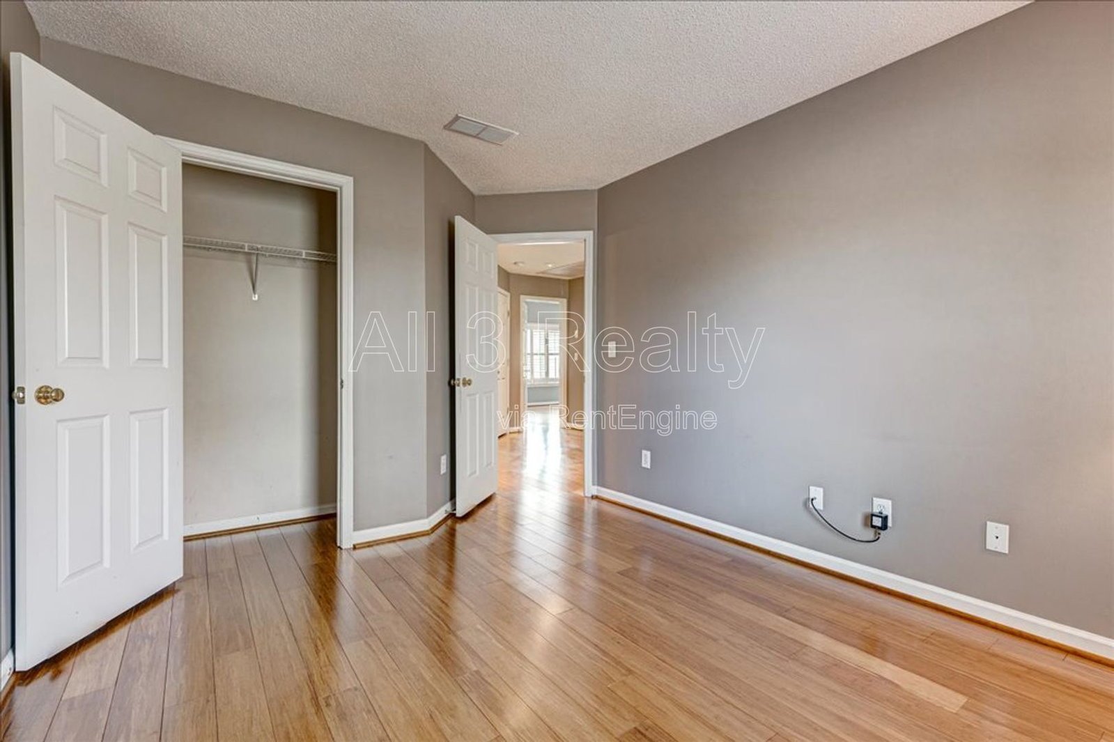 Introducing a stunning 3-bedroom, 2.5-bathroom home in the heart of Atlanta, GA. property image