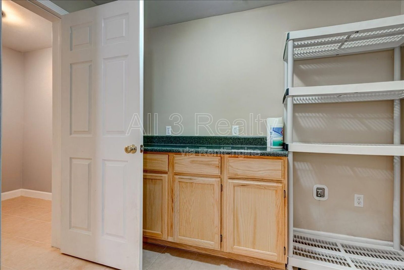 Introducing a stunning 3-bedroom, 2.5-bathroom home in the heart of Atlanta, GA. property image
