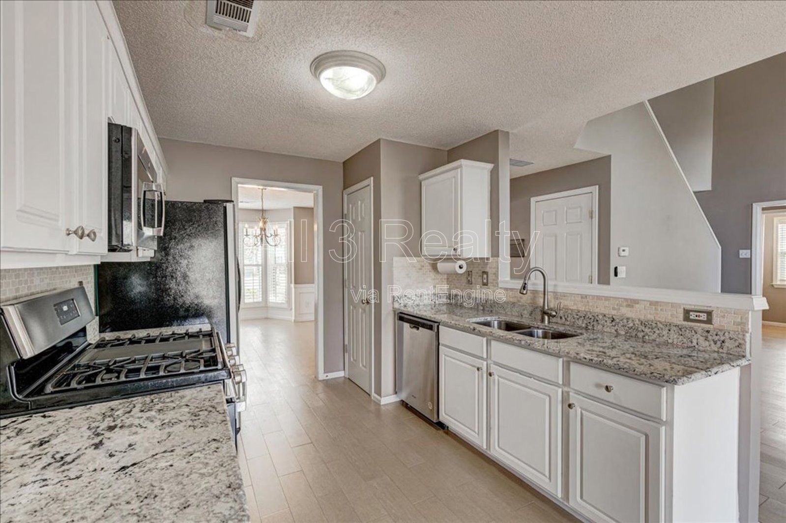 Introducing a stunning 3-bedroom, 2.5-bathroom home in the heart of Atlanta, GA. property image