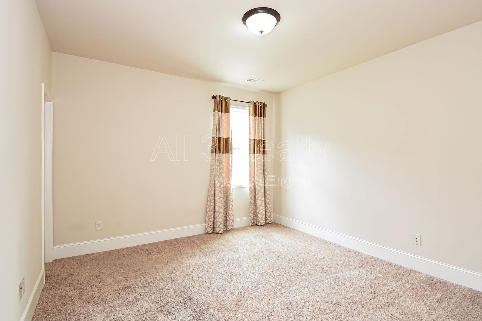 Spacious five-bedroom, four-bath home in Kennesaw, GA! property image