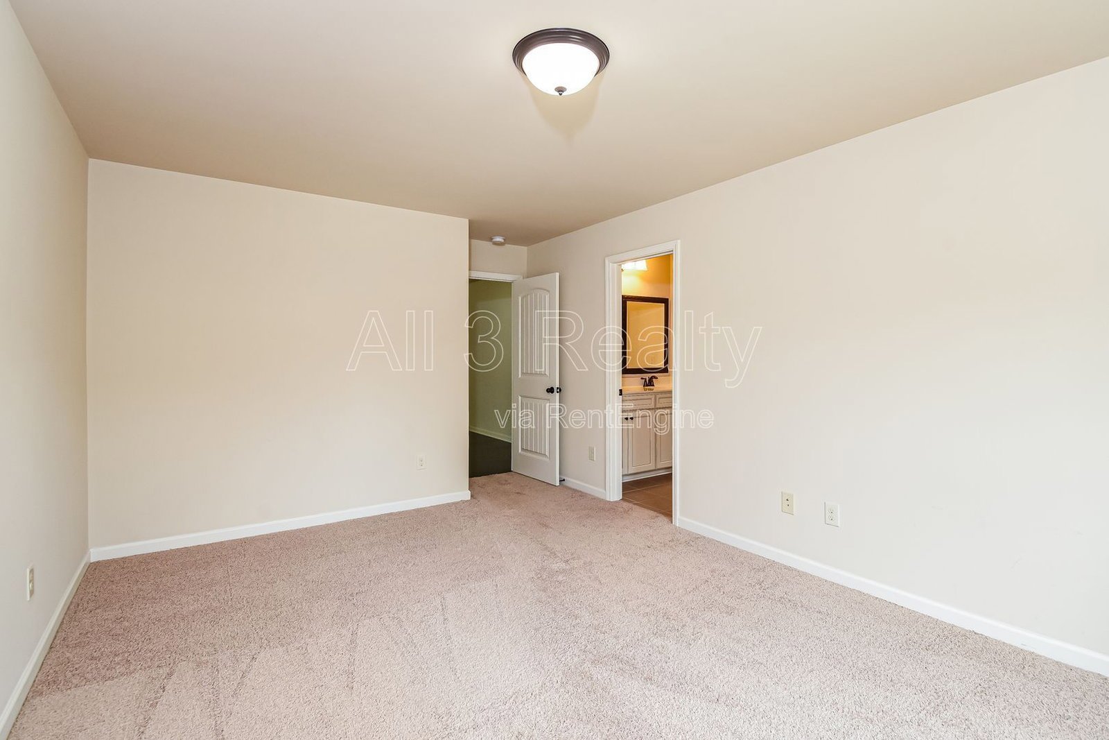 Spacious five-bedroom, four-bath home in Kennesaw, GA! property image