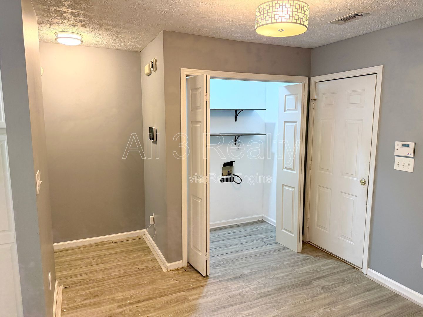 Welcome to this three-bedroom, two-bath home in Hampton, GA property image