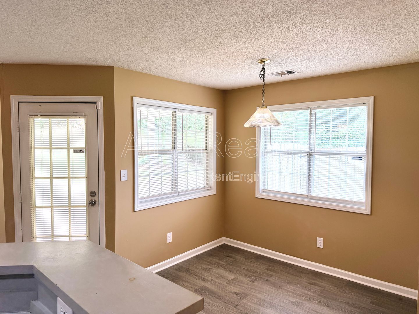 Don't Miss This 3 Bedroom / 2 Bathroom Home in Stockbridge, GA. property image