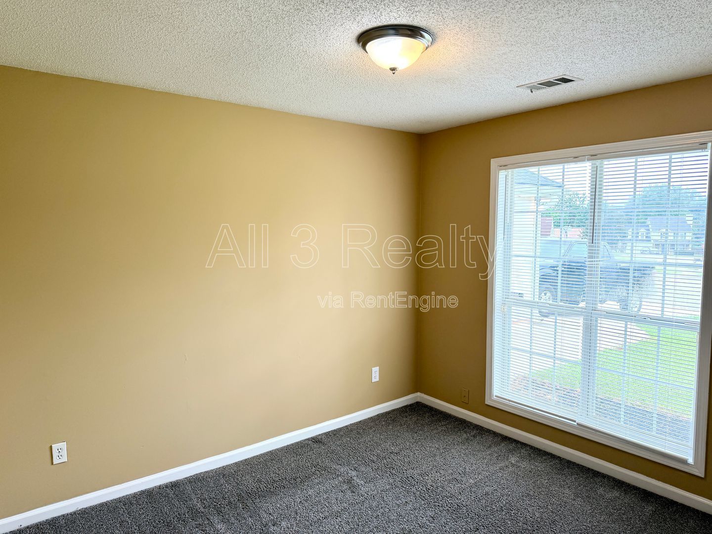 Don't Miss This 3 Bedroom / 2 Bathroom Home in Stockbridge, GA. property image