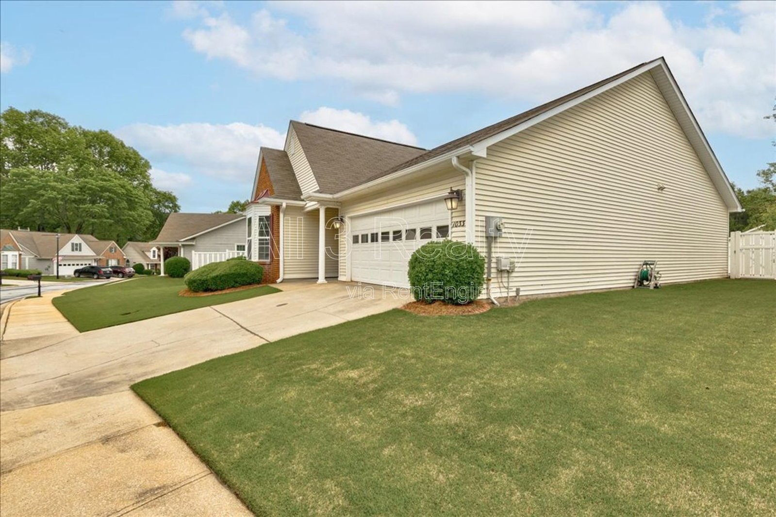 Welcome to Your Peaceful Retreat in Peachtree City! (AGE RESTRICTED COMMUNITY, ALL OCCUPANTS MUST BE 55+) property image