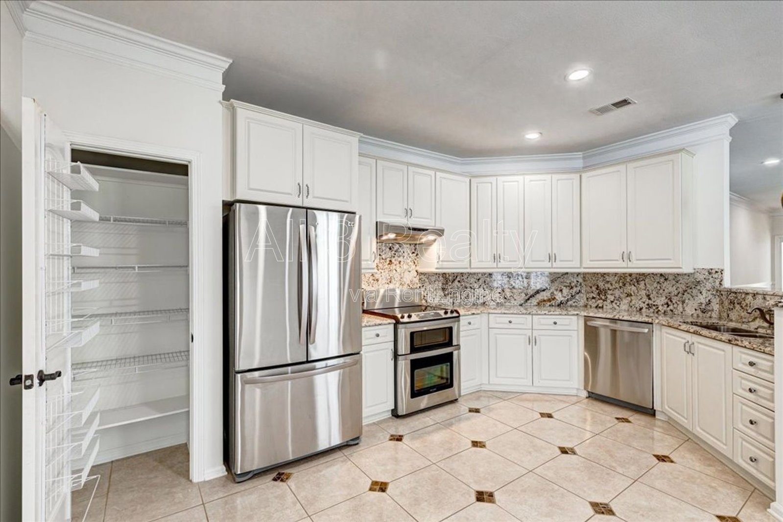 Welcome to Your Peaceful Retreat in Peachtree City! (AGE RESTRICTED COMMUNITY, ALL OCCUPANTS MUST BE 55+) property image