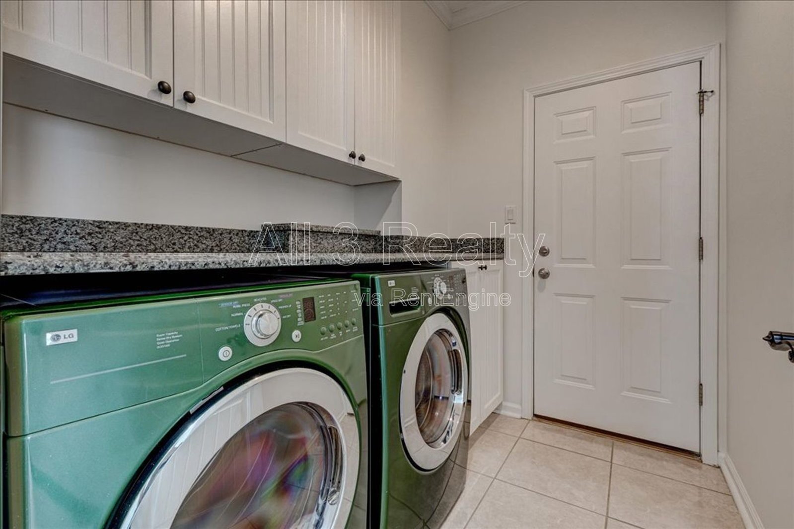 Welcome to Your Peaceful Retreat in Peachtree City! (AGE RESTRICTED COMMUNITY, ALL OCCUPANTS MUST BE 55+) property image
