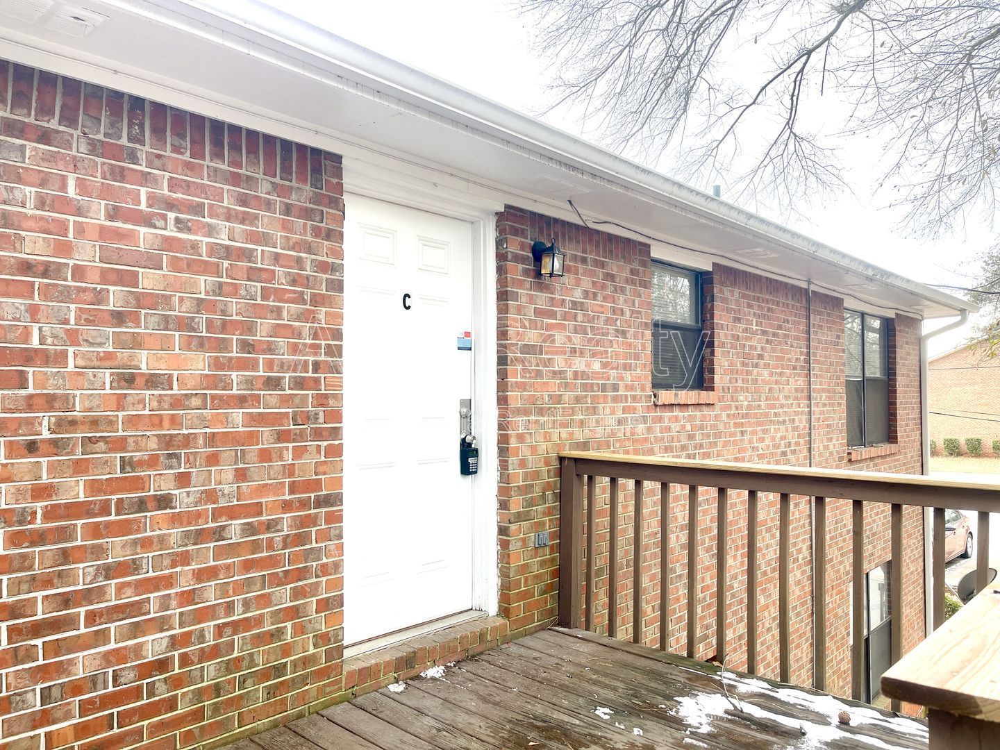 Lovely 2 Bedroom Unit! property image