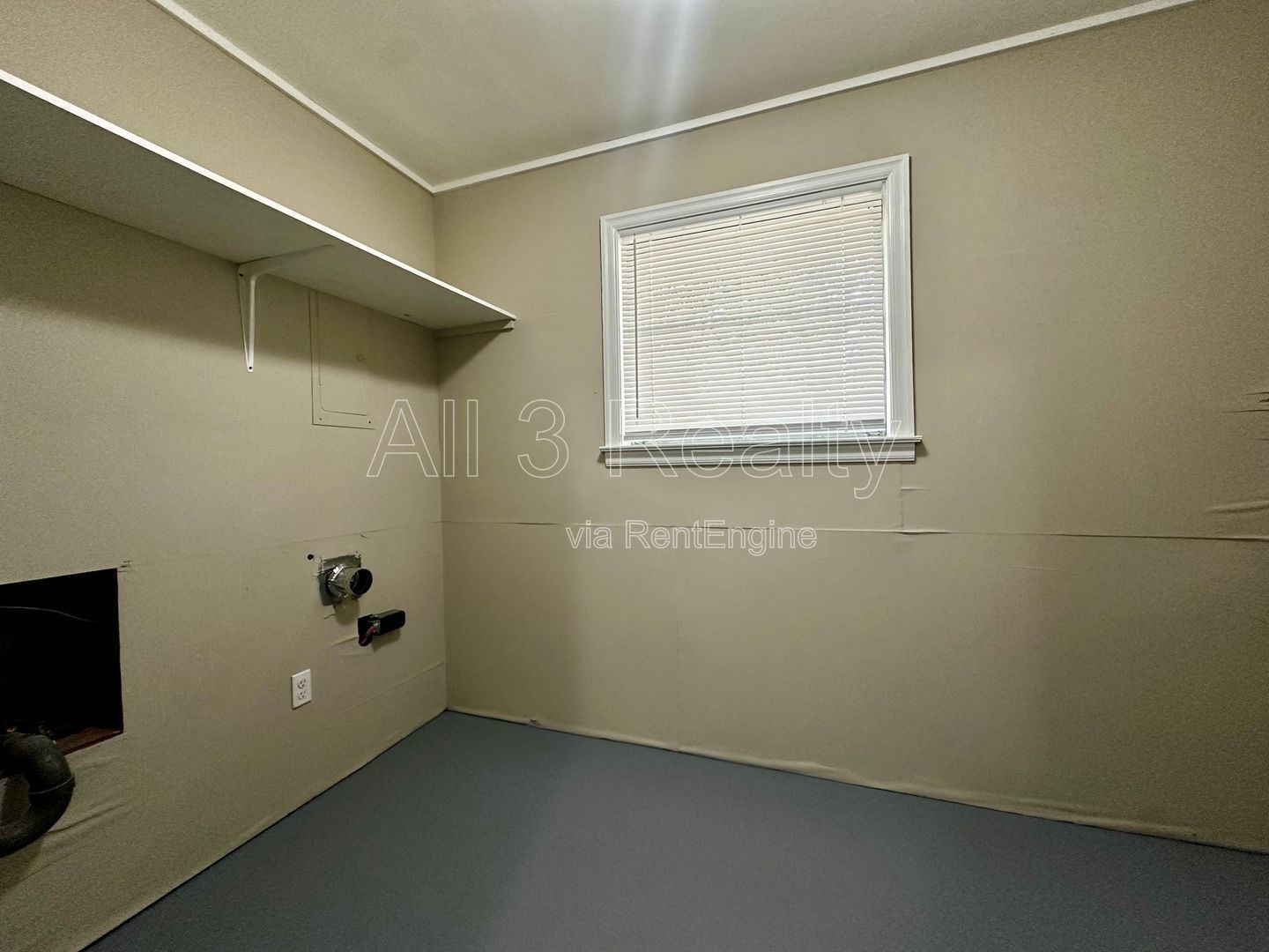 DON'T MISS - 3 Bedroom - Beautiful Brick Home property image