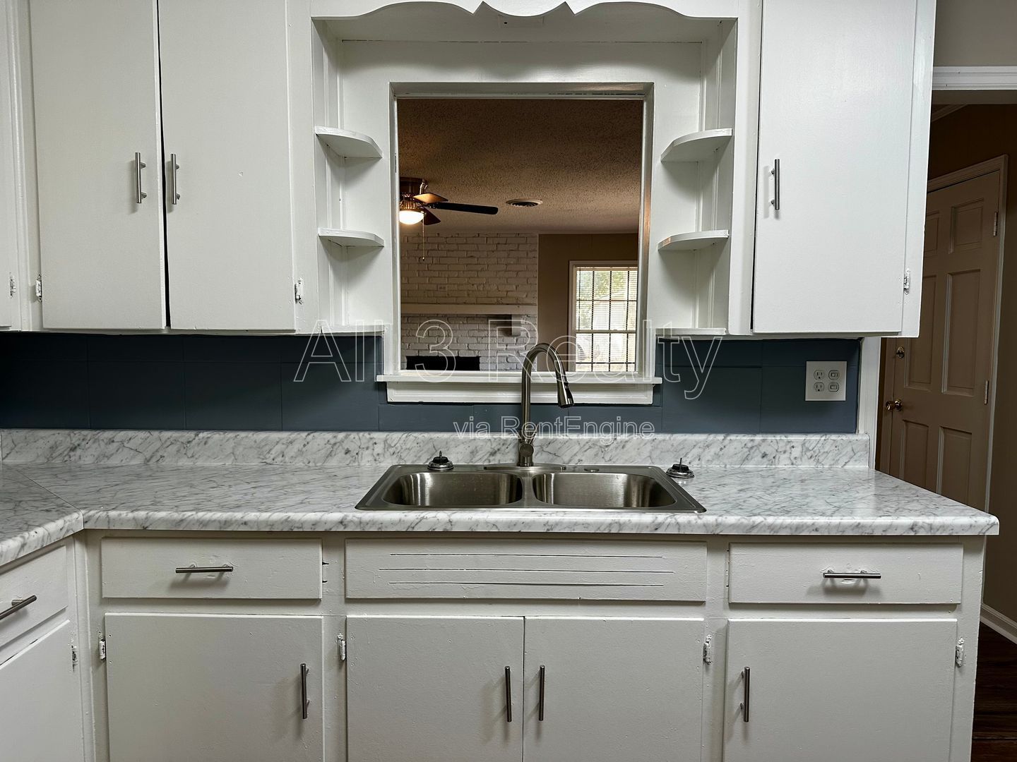 DON'T MISS - 3 Bedroom - Beautiful Brick Home property image
