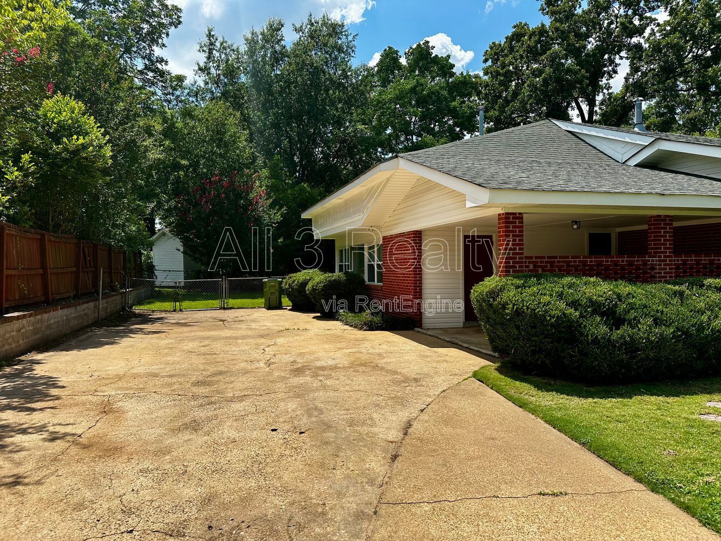 Space, comfort, and storage—this home has it all! property image