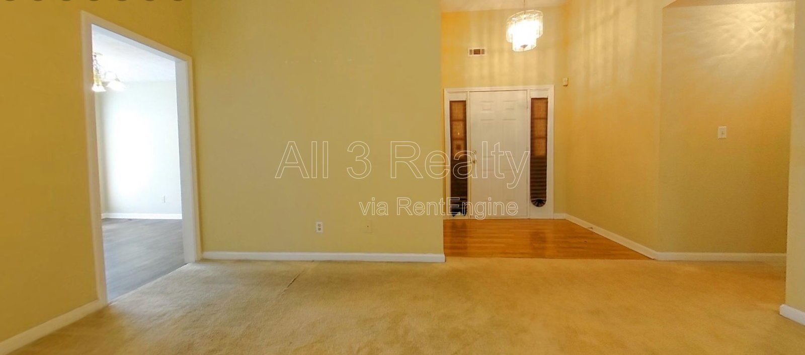 This spacious 3-bedroom, 2-bath home in Fayetteville, GA / New appliances at move-in property image