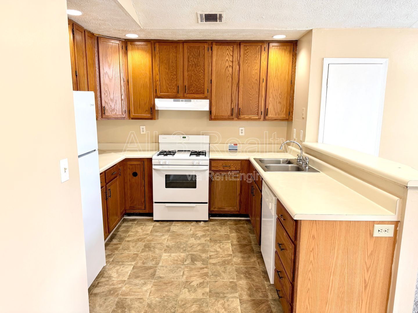 Discover this spacious 2-bedroom, 2-bath home in Conyers, GA. property image