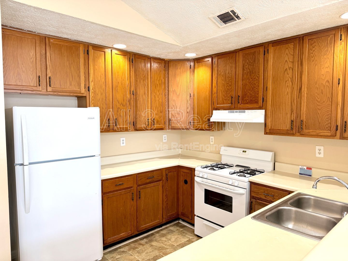 Discover this spacious 2-bedroom, 2-bath home in Conyers, GA. property image