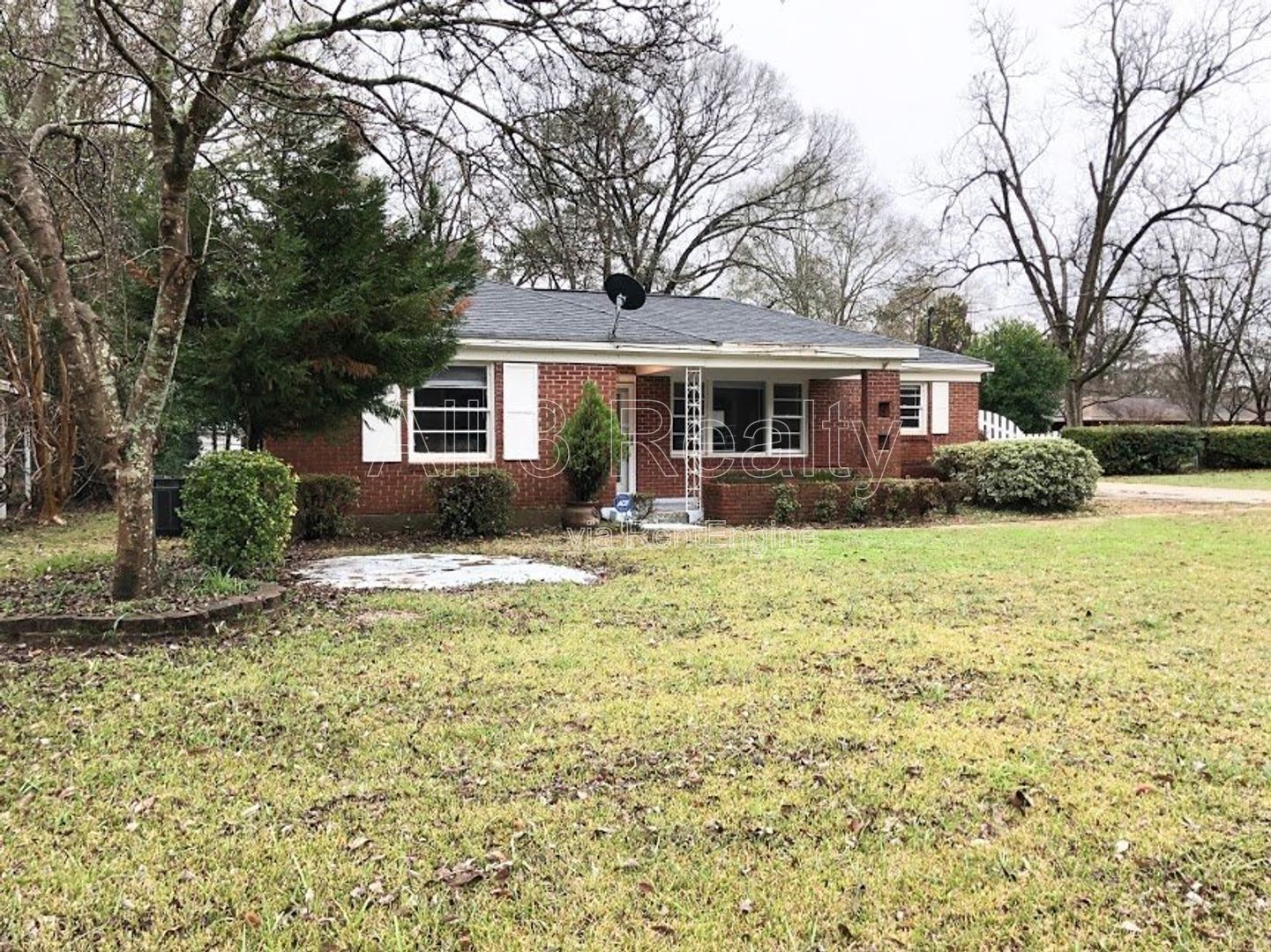 3 Bedroom / 1 Bathroom Brick Home property image