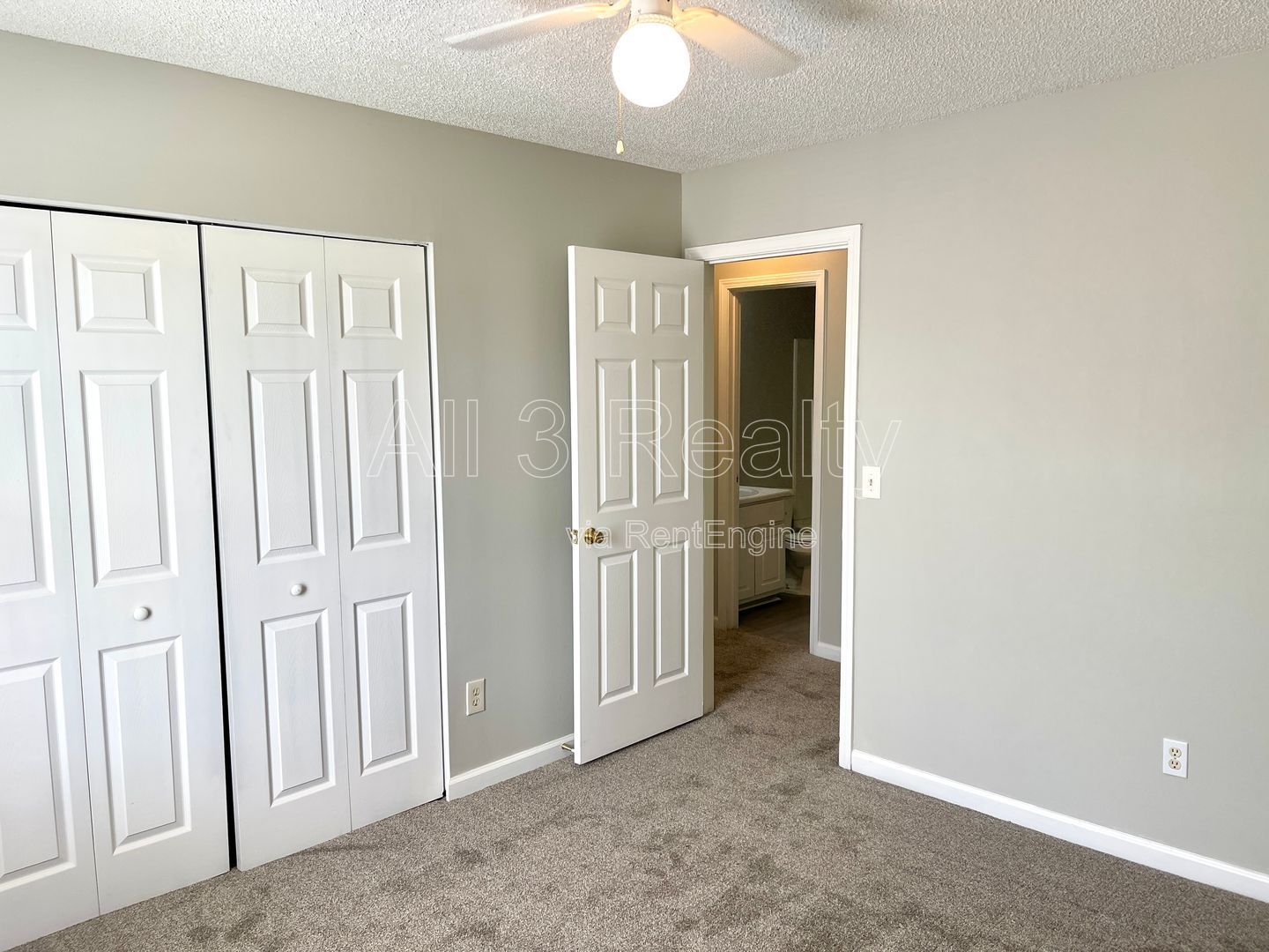 Welcome to this SPACIOUS 3-bedroom, 2.5-bath home located in Fairburn, GA. property image