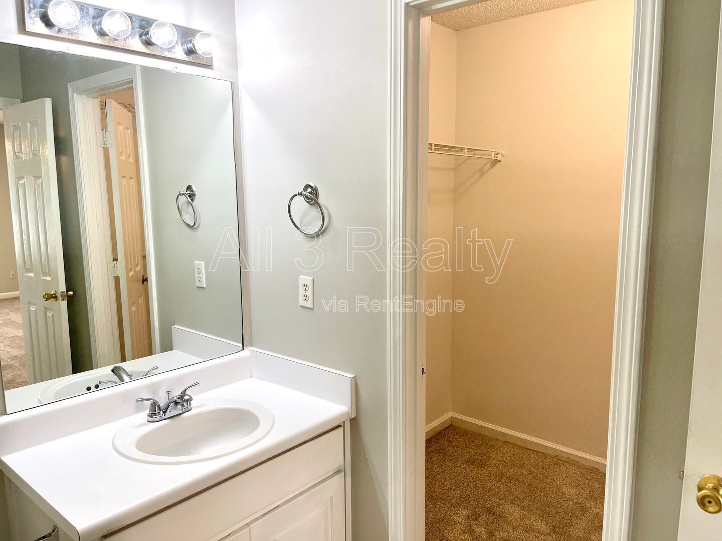 Welcome to this SPACIOUS 3-bedroom, 2.5-bath home located in Fairburn, GA. property image