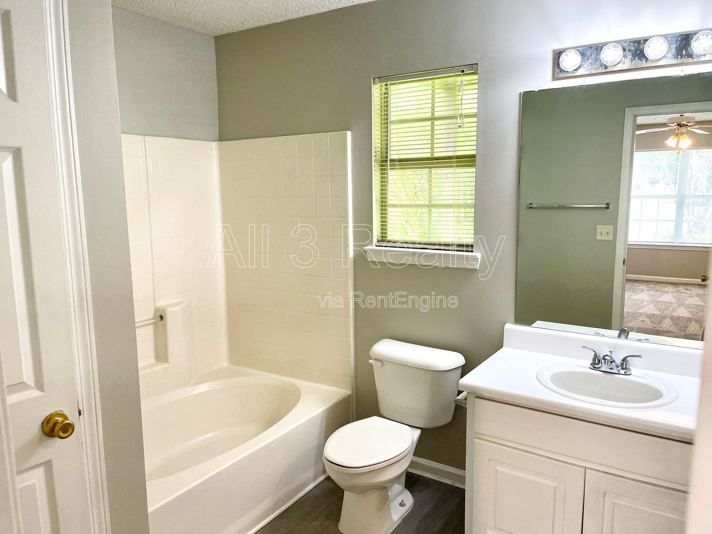 Welcome to this SPACIOUS 3-bedroom, 2.5-bath home located in Fairburn, GA. property image