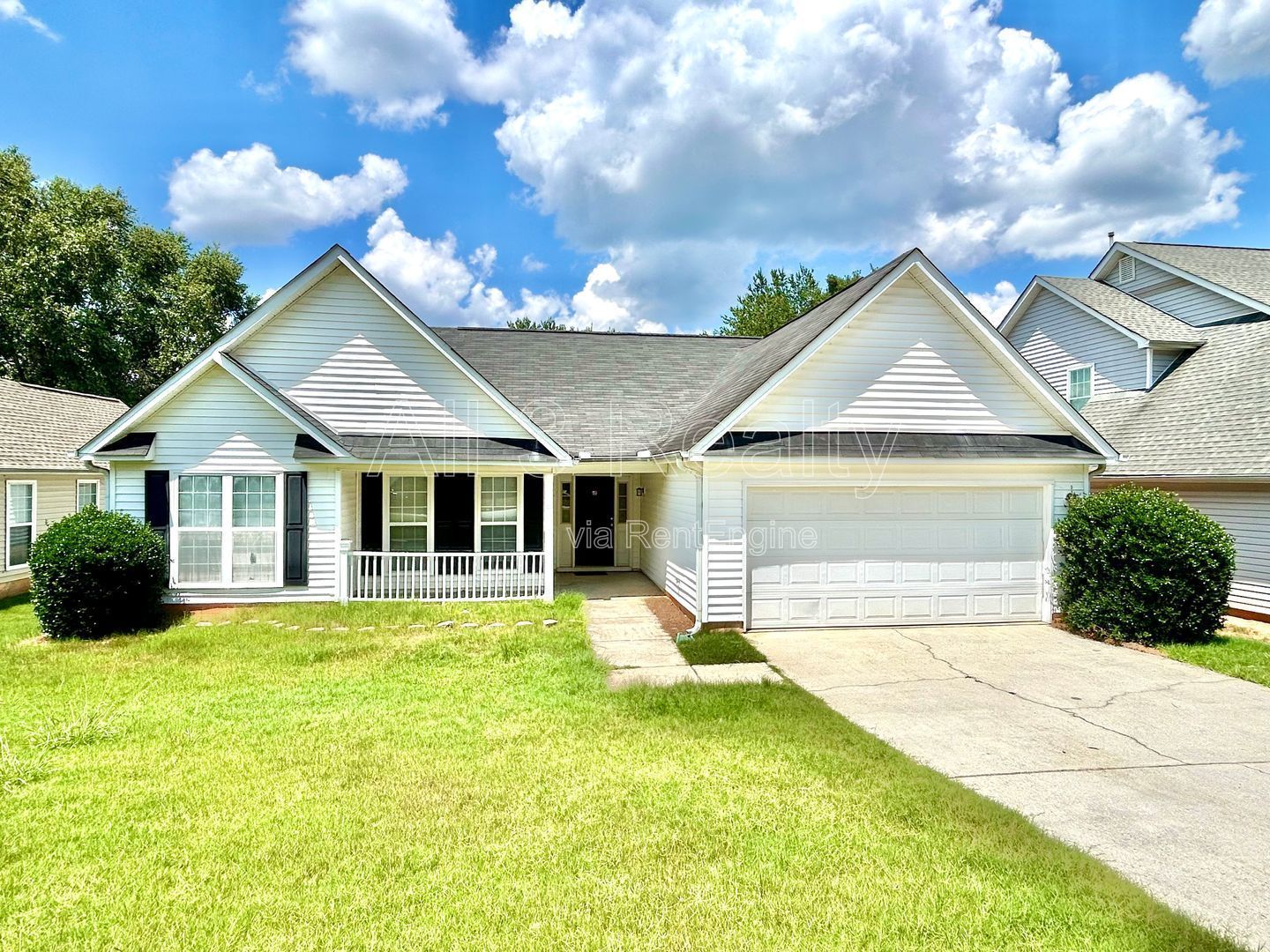 This spacious 3-bedroom, 2-bath home in Fayetteville, GA property image