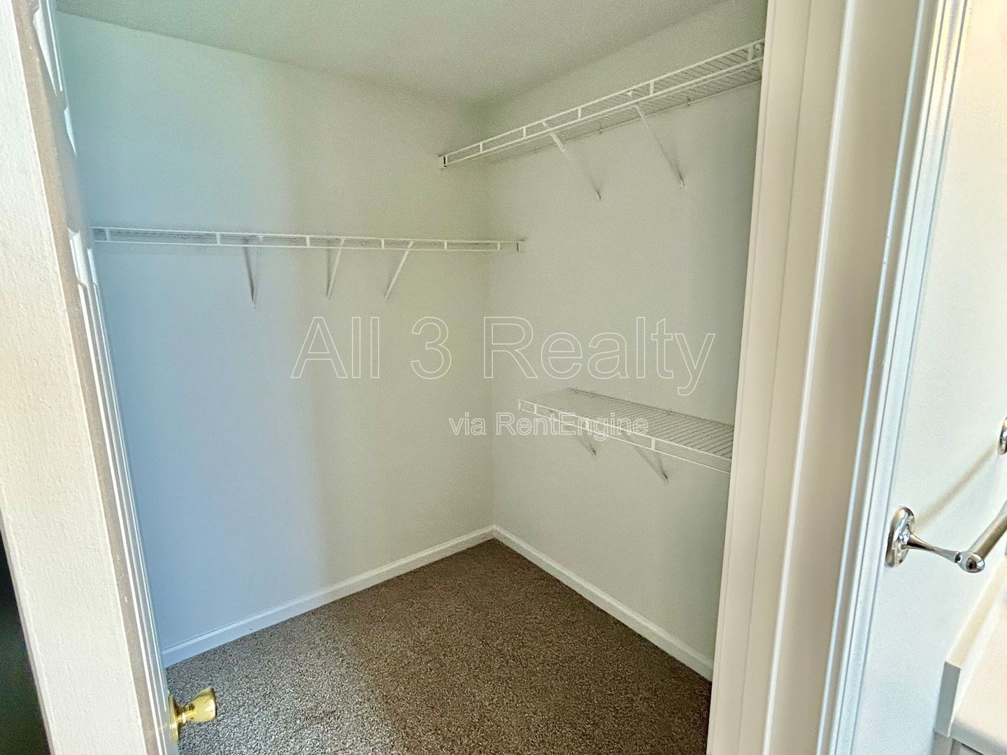 This spacious 3-bedroom, 2-bath home in Fayetteville, GA property image