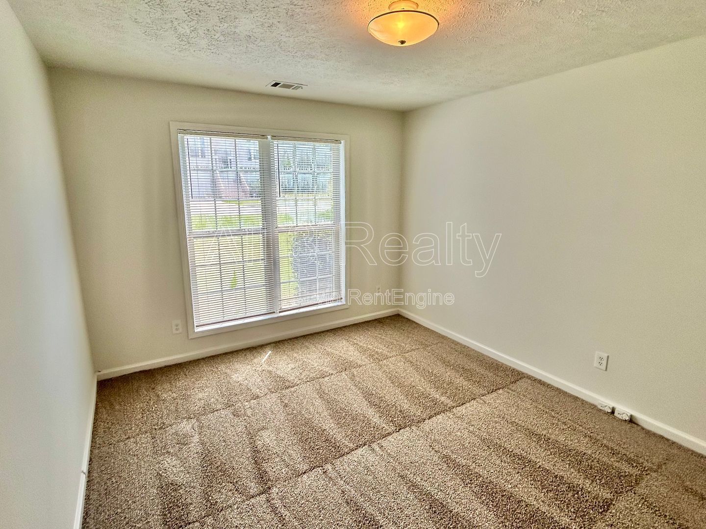 This spacious 3-bedroom, 2-bath home in Fayetteville, GA property image