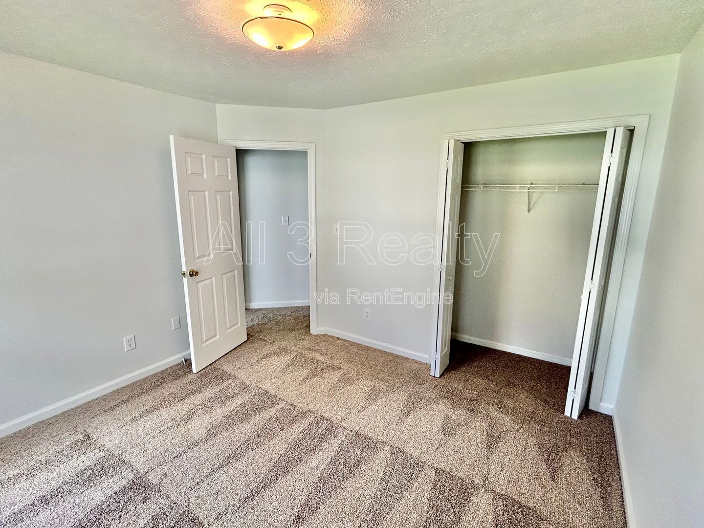 This spacious 3-bedroom, 2-bath home in Fayetteville, GA property image