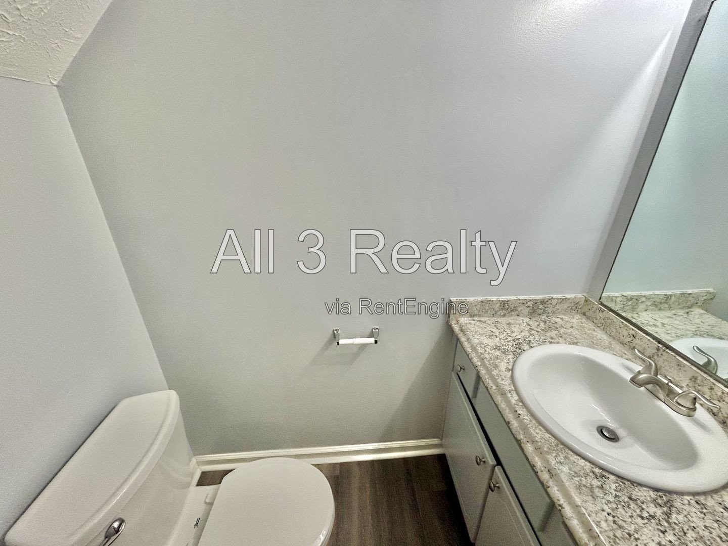 Charming 2-bedroom, 1.5-bath home in Stockbridge, GA, offering a comfortable layout and thoughtful details. T property image