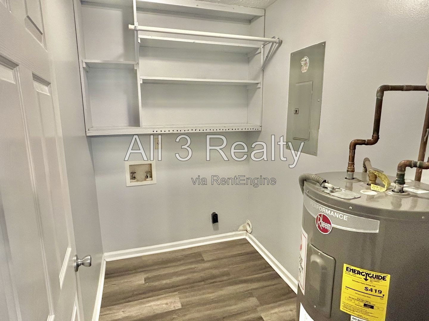 Charming 2-bedroom, 1.5-bath home in Stockbridge, GA, offering a comfortable layout and thoughtful details. T property image